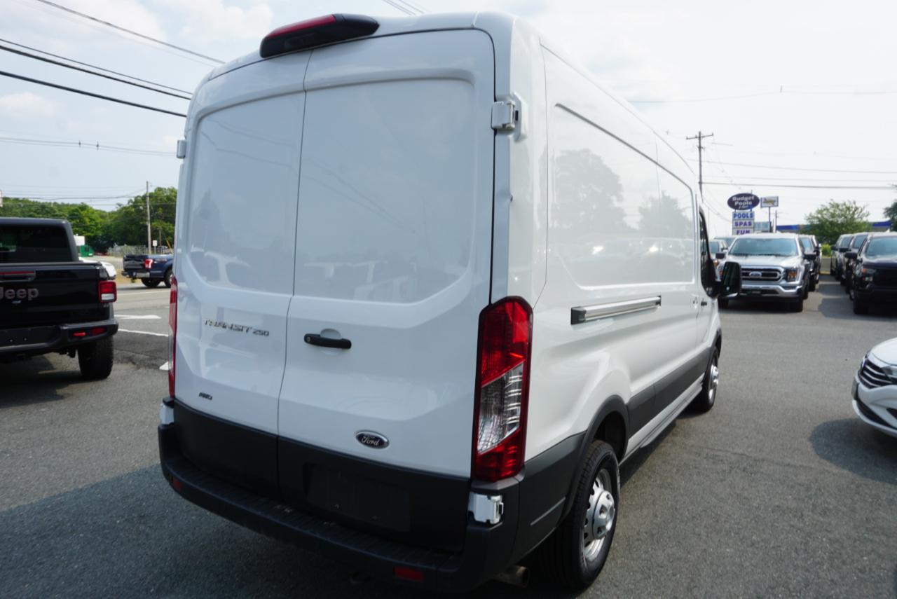 Ford Transit Cargo Van T-250 148" Med Rf 9070 GVWR AWD 2023