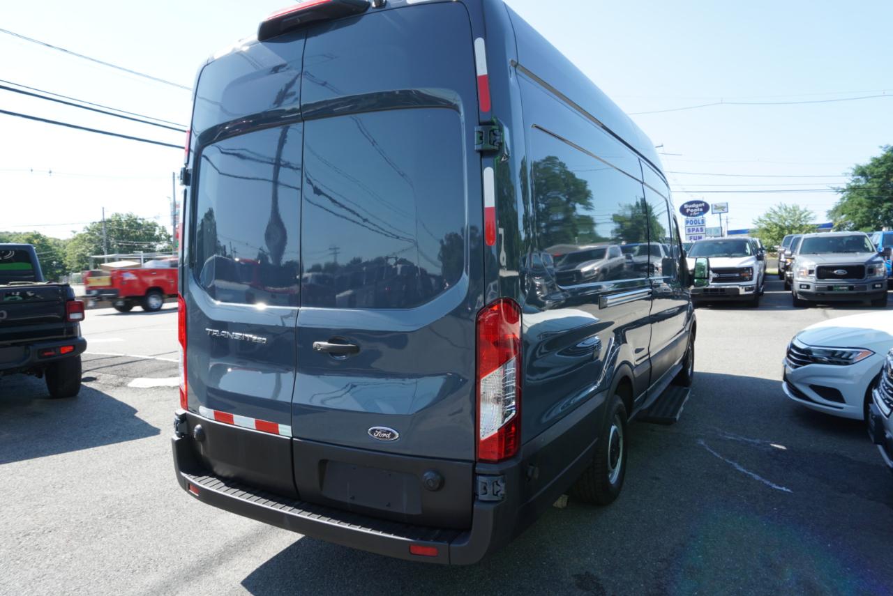 Ford Transit Cargo Van T-250 148" EL Hi Rf 9070 GVWR RWD 2020