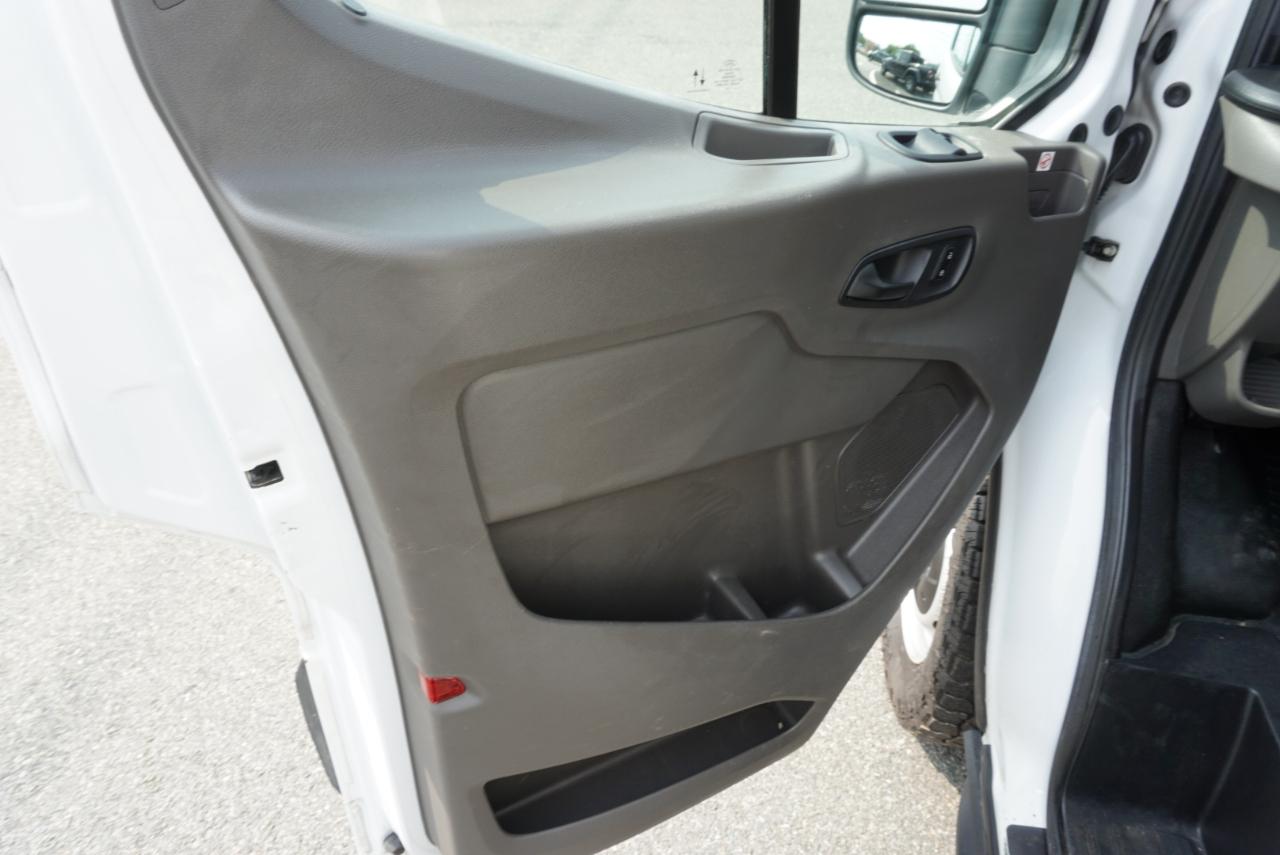 Ford Transit Cargo Van T-250 130" Med Rf 9070 GVWR RWD 2021