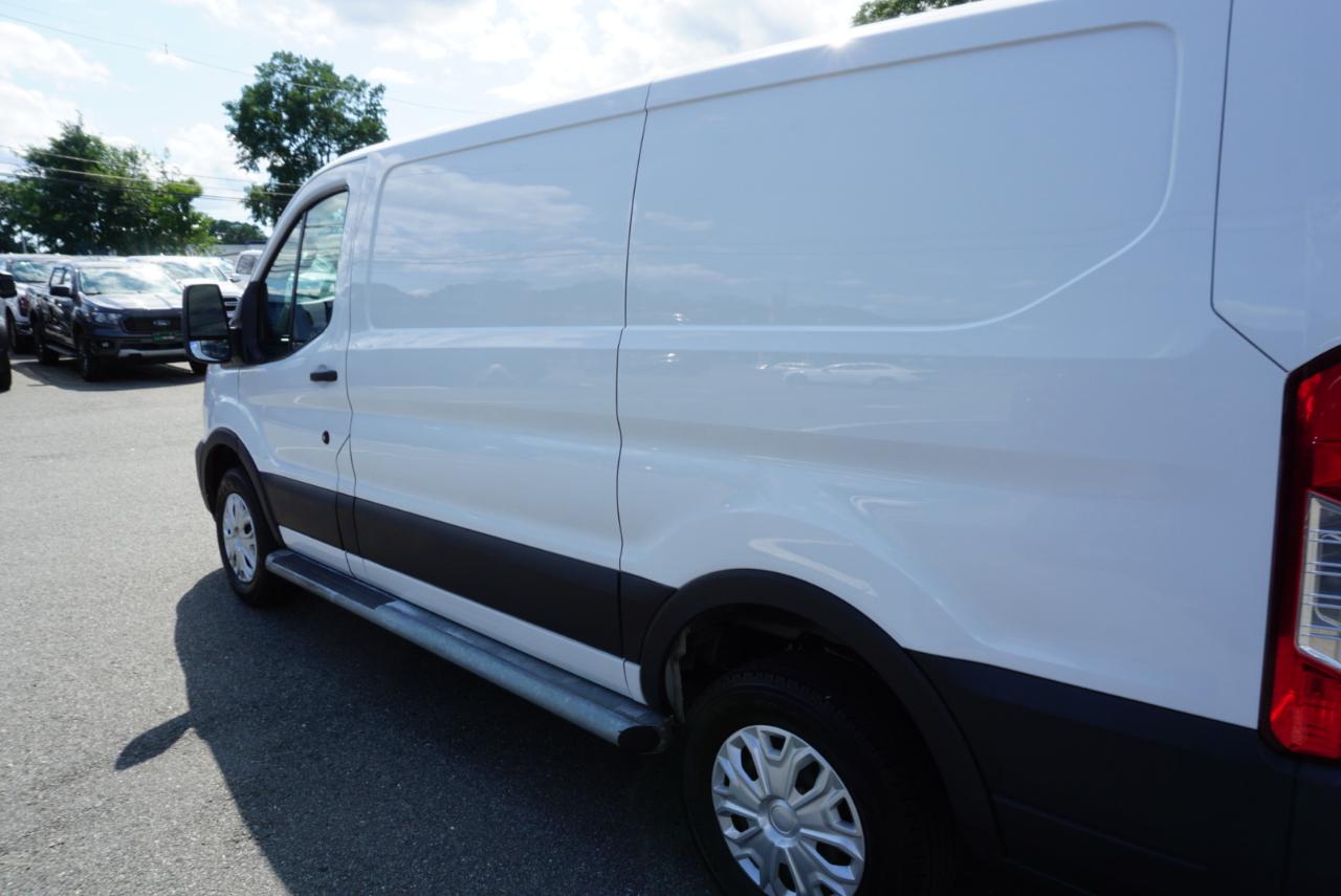 Ford Transit Cargo Van T-250 130" Low Rf 9070 GVWR RWD 2021