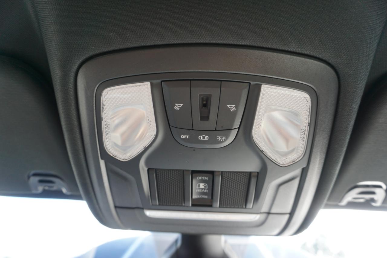 RAM 1500  2021