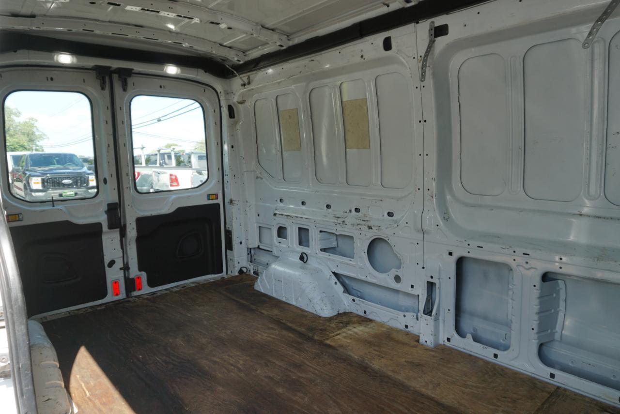 Ford Transit Van T-250 148" Med Rf 9000 GVWR Sliding RH Dr 2019