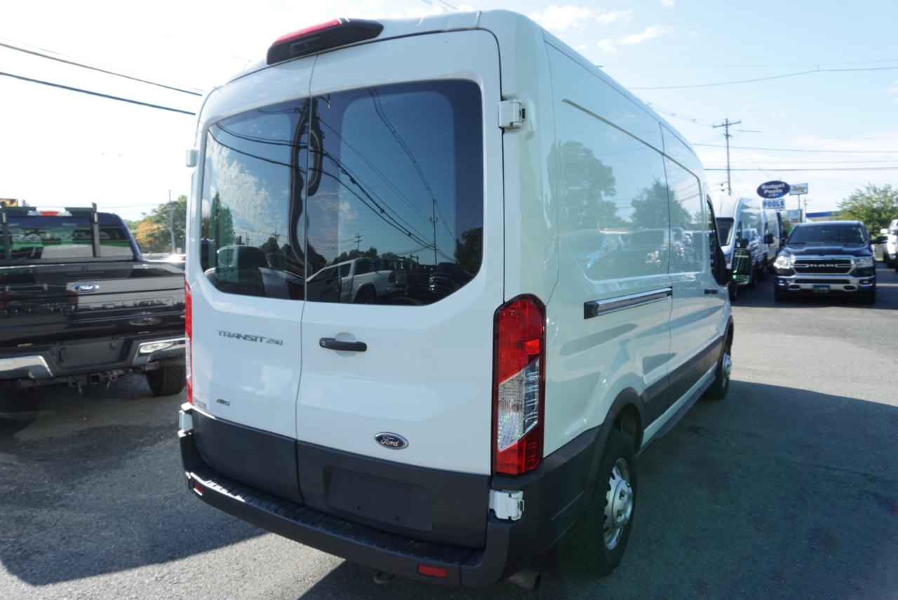 Ford Transit Cargo Van T-250 130" Med Rf 9070 GVWR AWD 2021