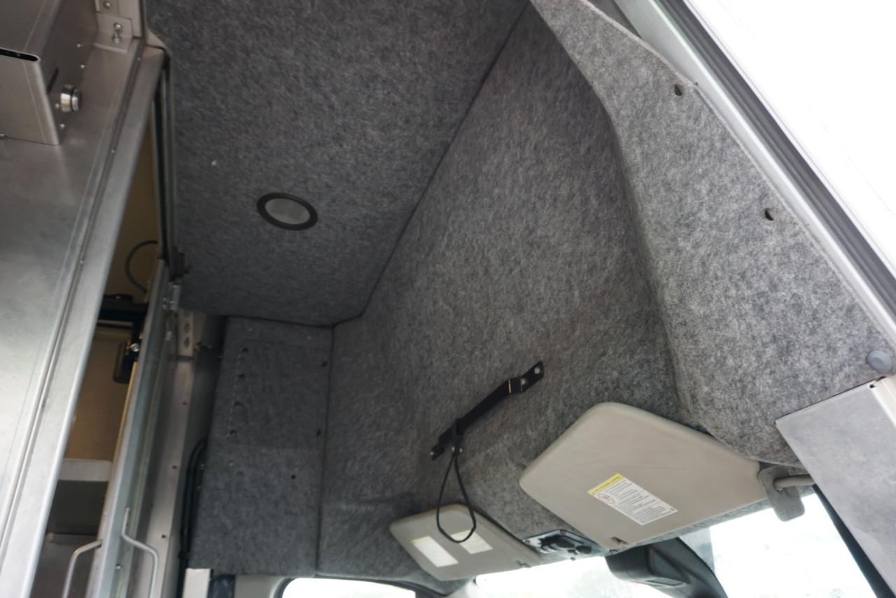 Ford Transit Cutaway T-350 RWD DRW 138" WB 9950 GVWR 2021