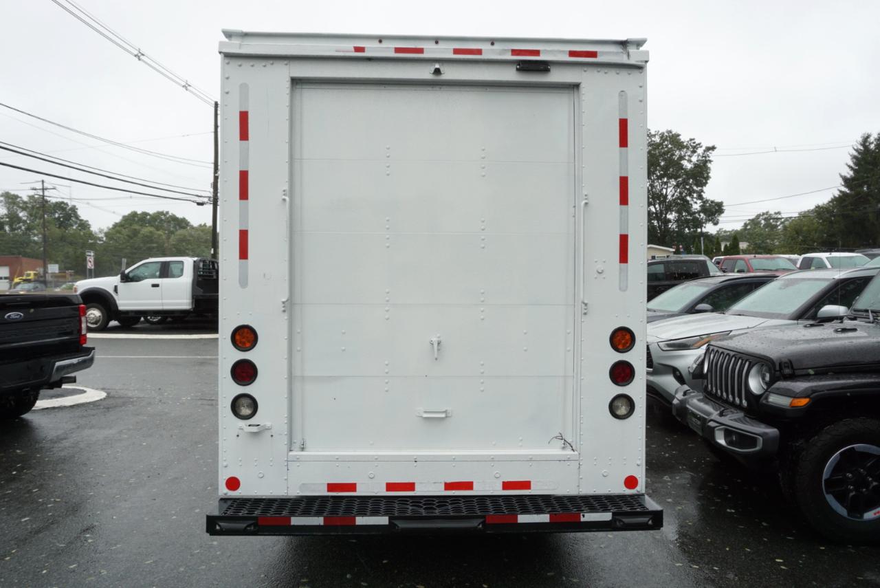 Ford Transit Cutaway T-350 RWD DRW 138" WB 9950 GVWR 2021