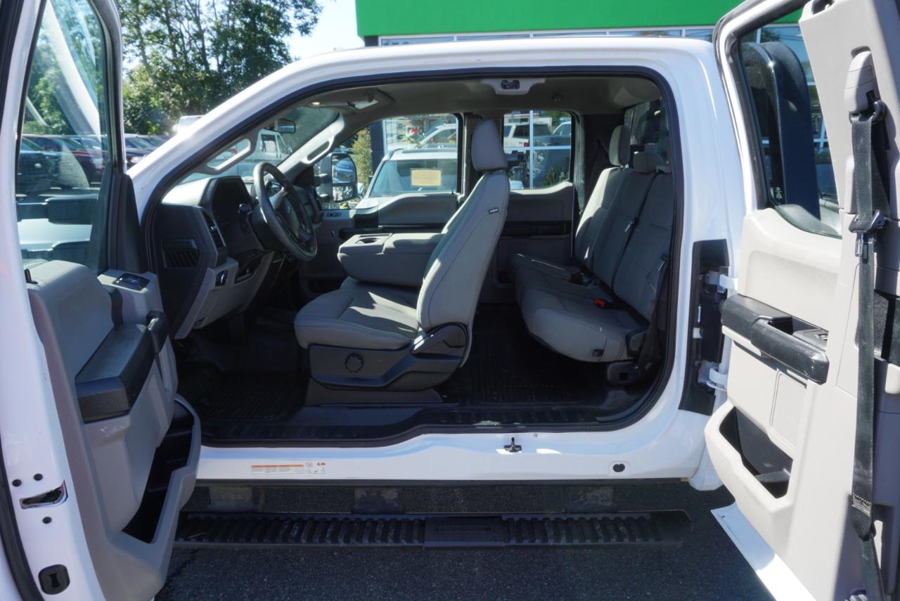 Ford Super Duty F-550 DRW  2021