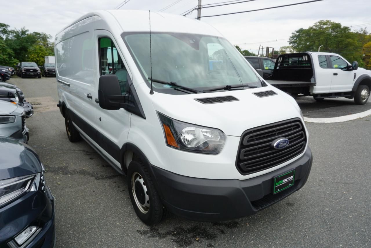 Ford Transit Van T-250 148" Med Rf 9000 GVWR Sliding RH Dr 2019