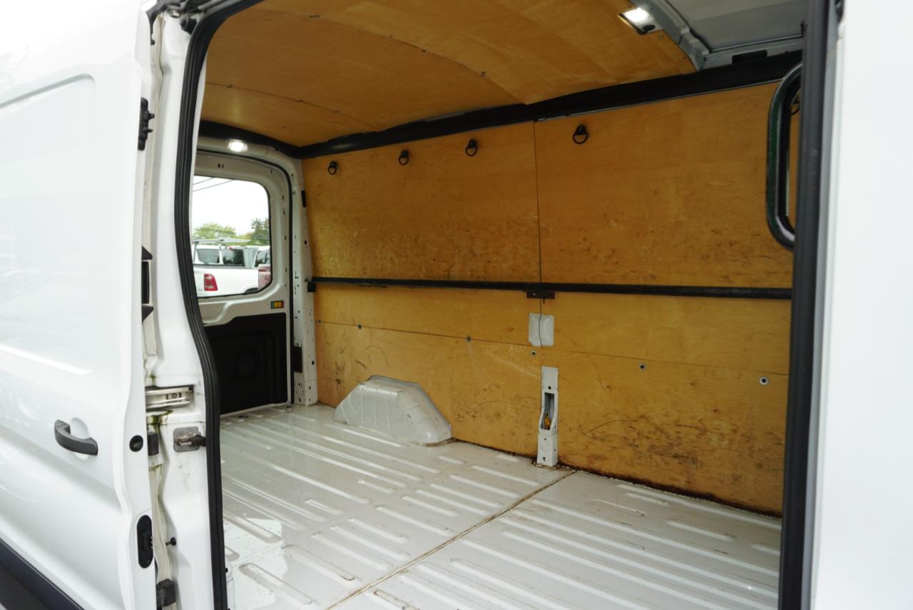 Ford Transit Van T-250 148" Med Rf 9000 GVWR Sliding RH Dr 2019