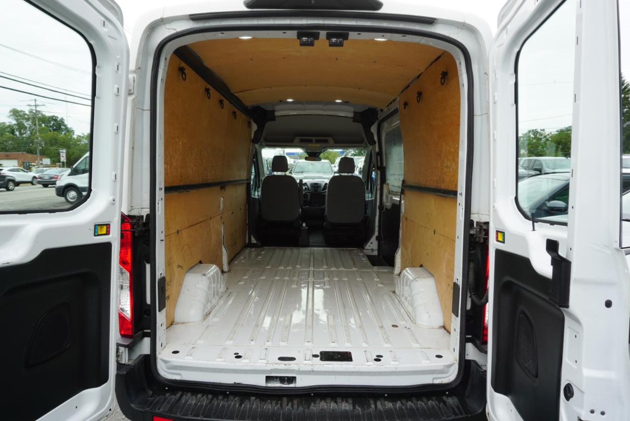 Ford Transit Van T-250 148" Med Rf 9000 GVWR Sliding RH Dr 2019