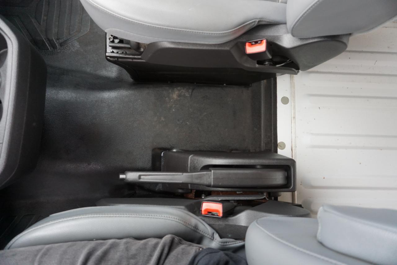 Ford Transit Van T-250 148" Med Rf 9000 GVWR Sliding RH Dr 2019
