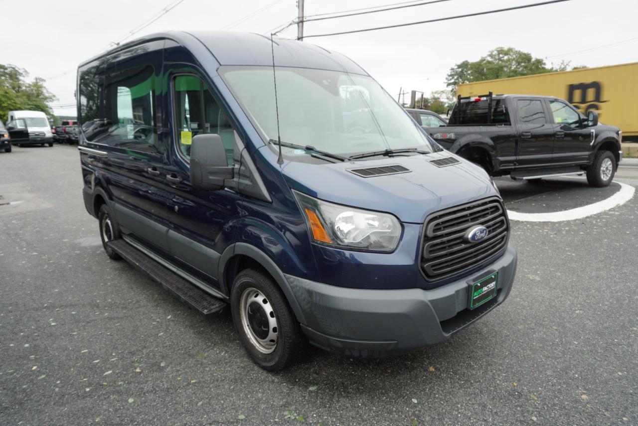 Ford Transit Van T-150 130" Med Rf 8600 GVWR Sliding RH Dr 2018