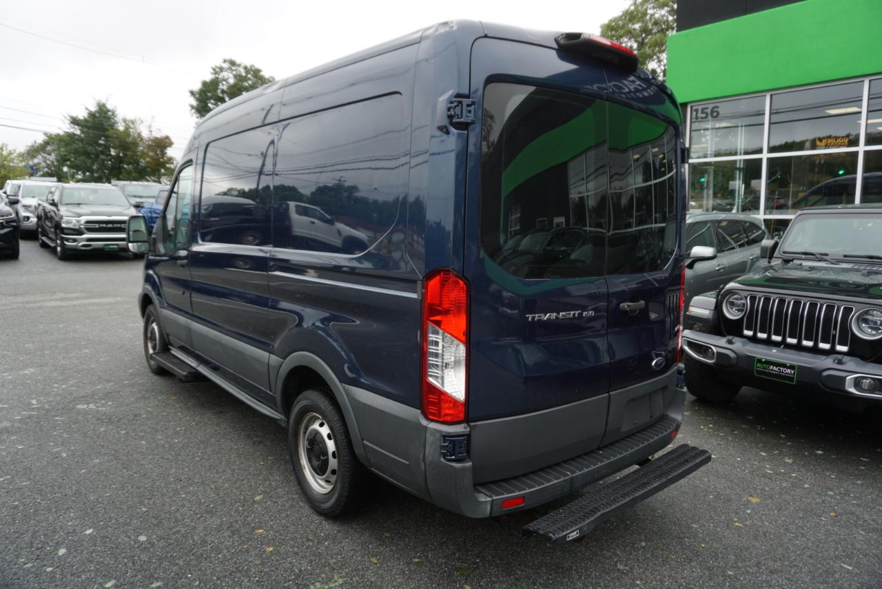 Ford Transit Van T-150 130" Med Rf 8600 GVWR Sliding RH Dr 2018