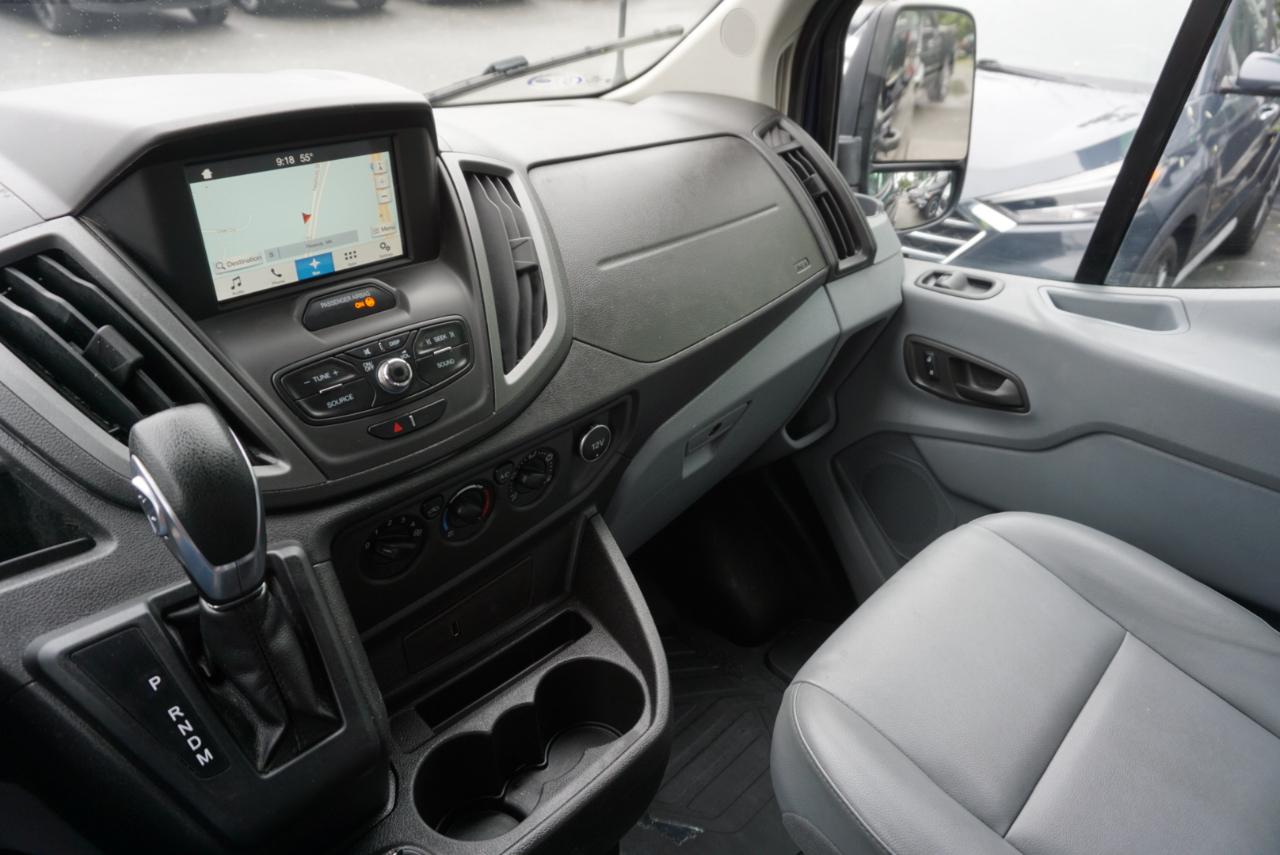 Ford Transit Van T-150 130" Med Rf 8600 GVWR Sliding RH Dr 2018