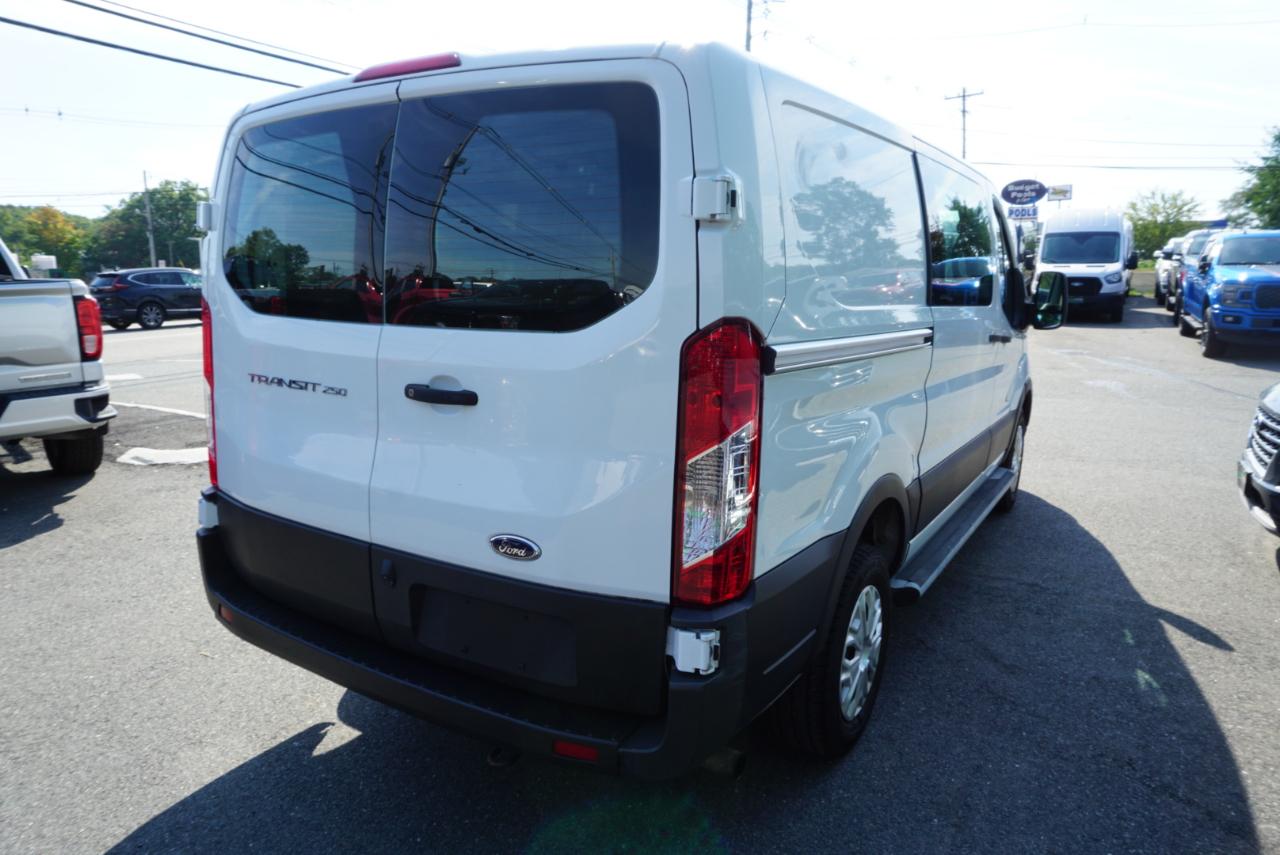 Ford Transit Cargo Van T-250 130" Low Rf 9070 GVWR RWD 2021