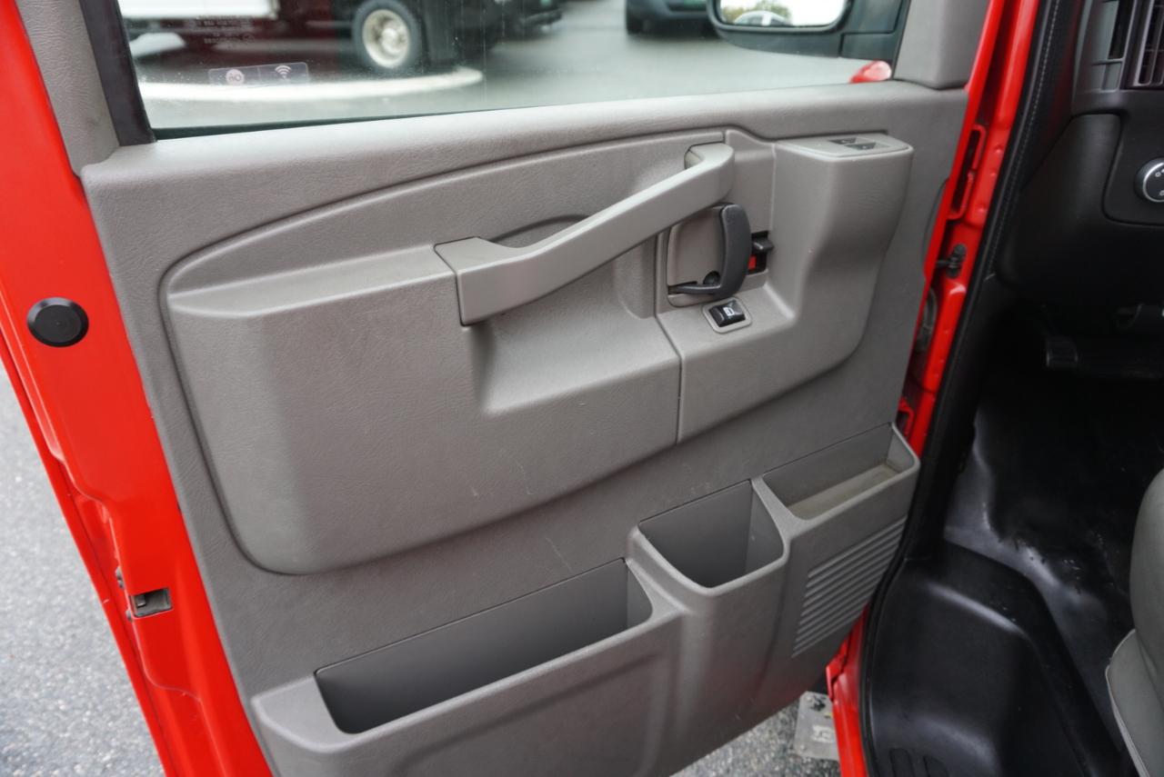 Chevrolet Express Cargo Van RWD 2500 135" 2020