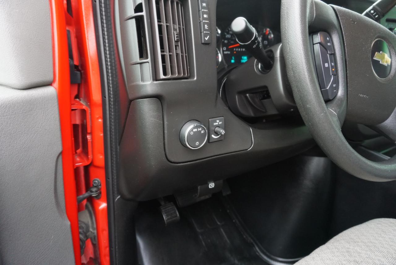 Chevrolet Express Cargo Van RWD 2500 135" 2020