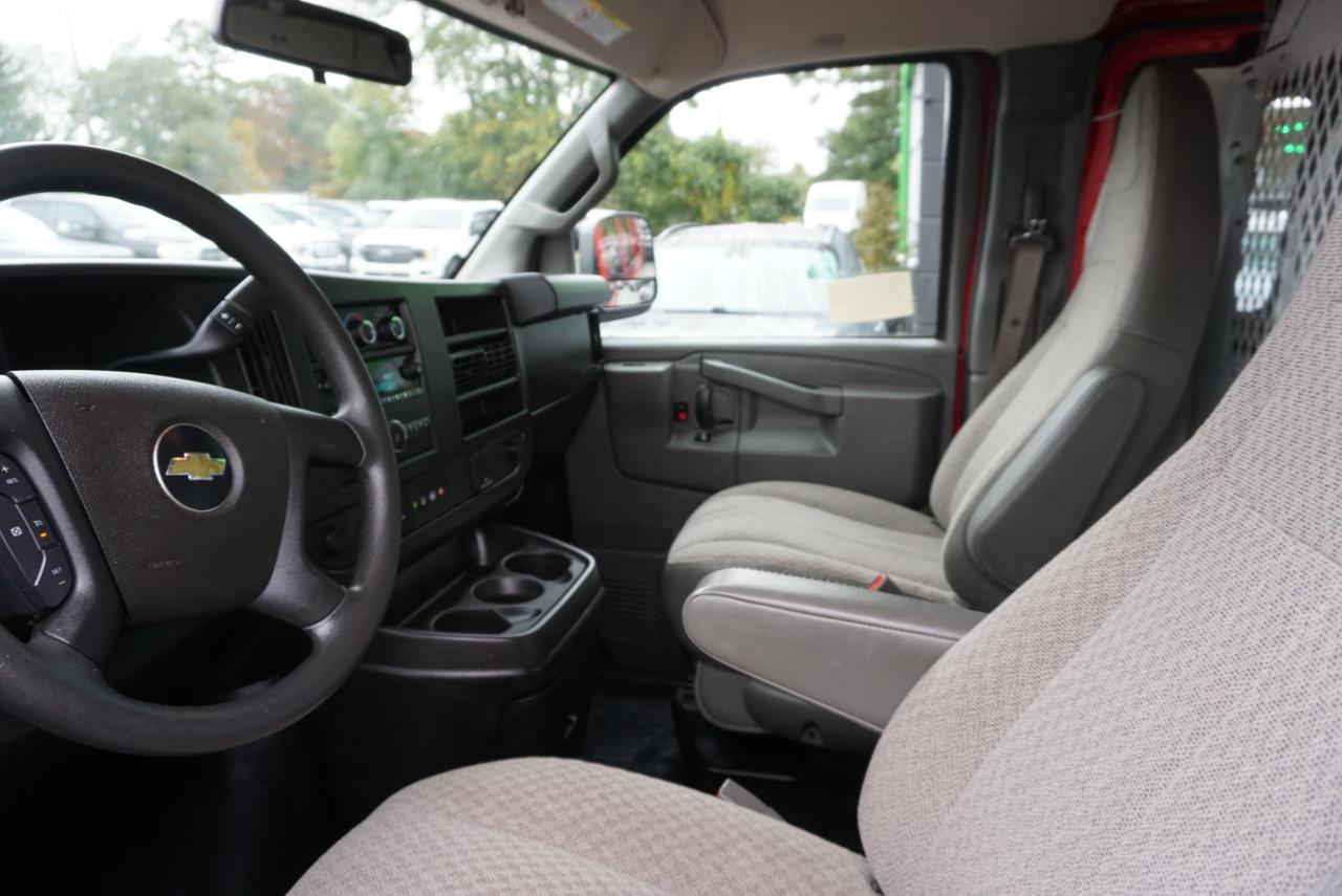 Chevrolet Express Cargo Van RWD 2500 135" 2020