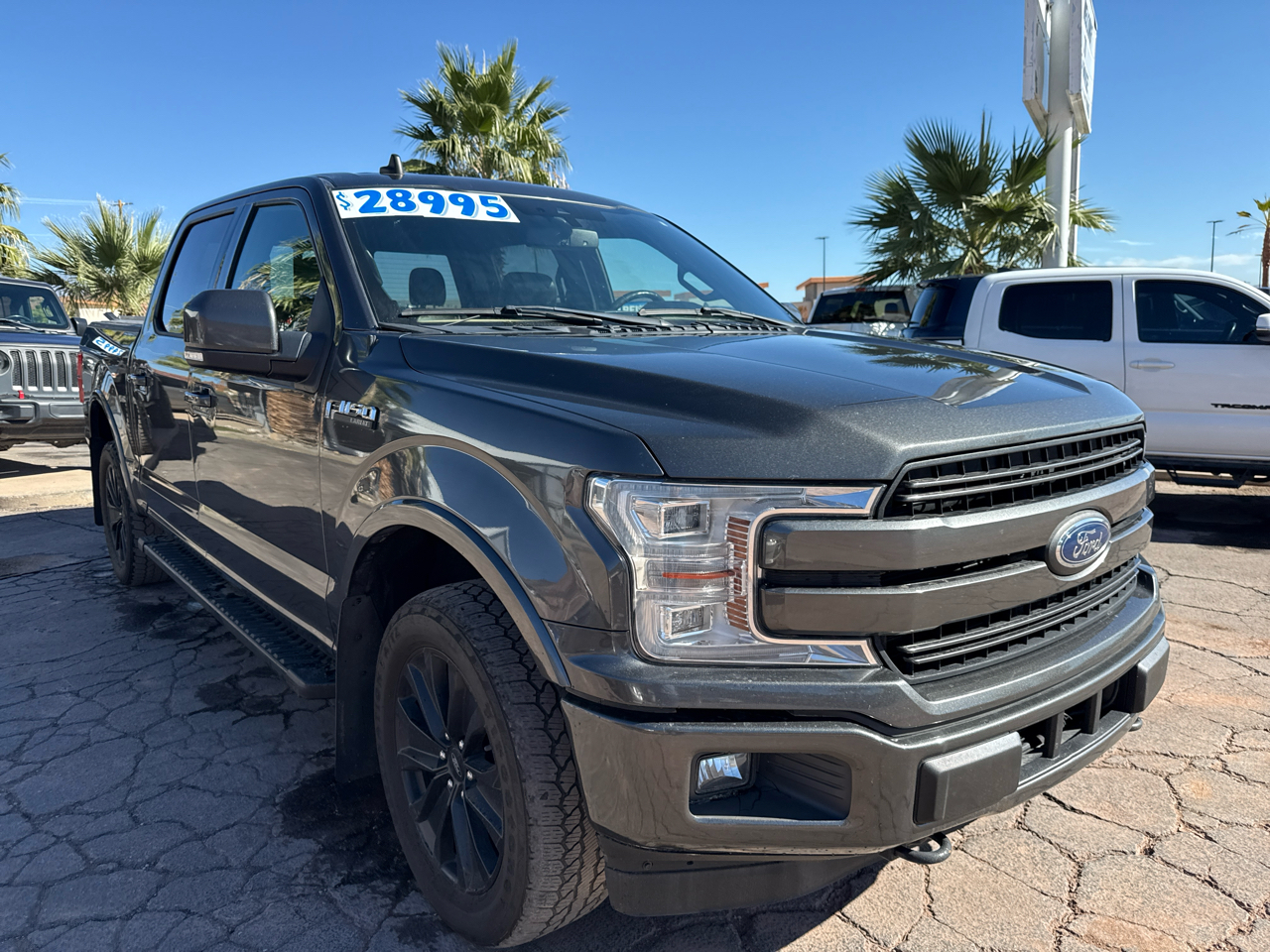 Ford F-150 Lariat 4WD SuperCrew 5.5' Box 2019 Ford F-150 Lariat 4WD SuperCrew 5.5' Box 2019