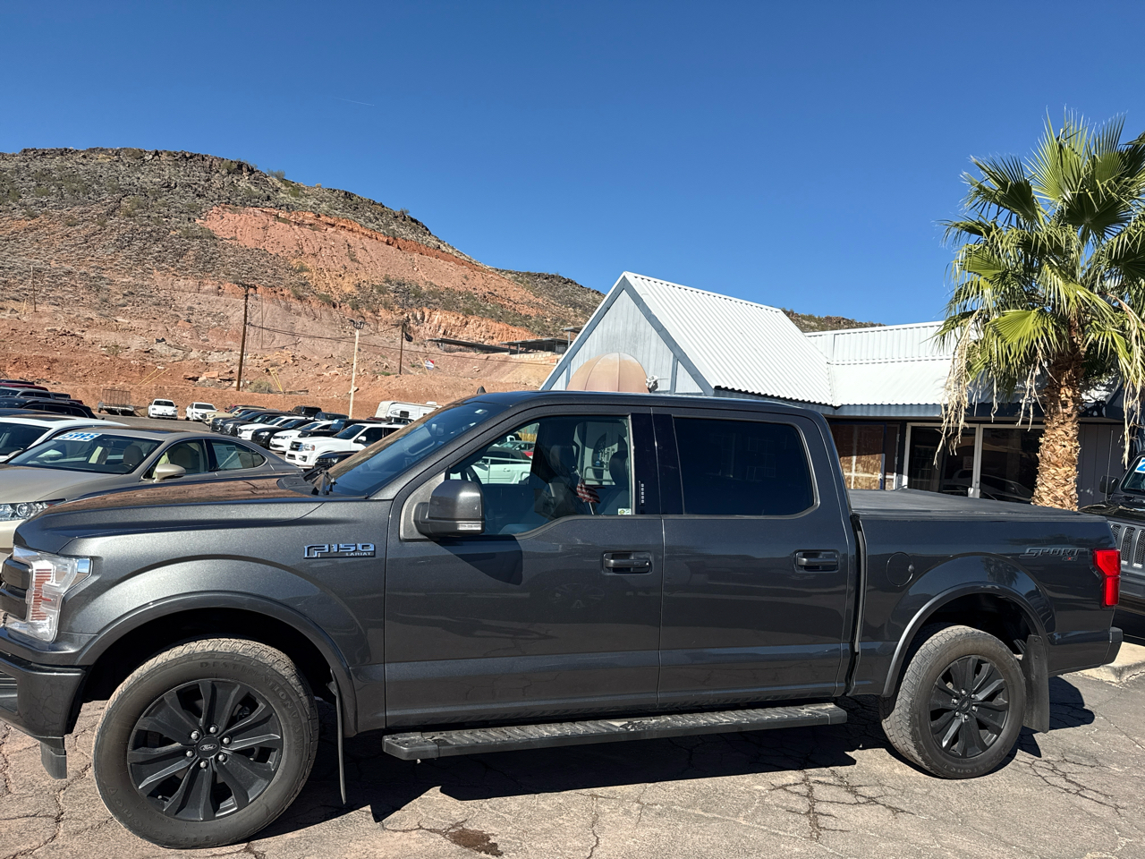 Ford F-150 Lariat 4WD SuperCrew 5.5' Box 2019 Ford F-150 Lariat 4WD SuperCrew 5.5' Box 2019