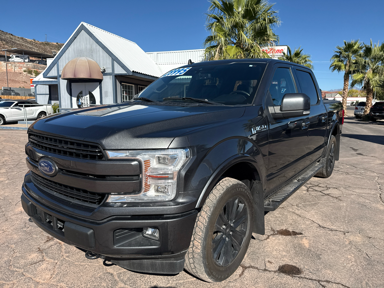 Ford F-150 Lariat 4WD SuperCrew 5.5' Box 2019 Ford F-150 Lariat 4WD SuperCrew 5.5' Box 2019