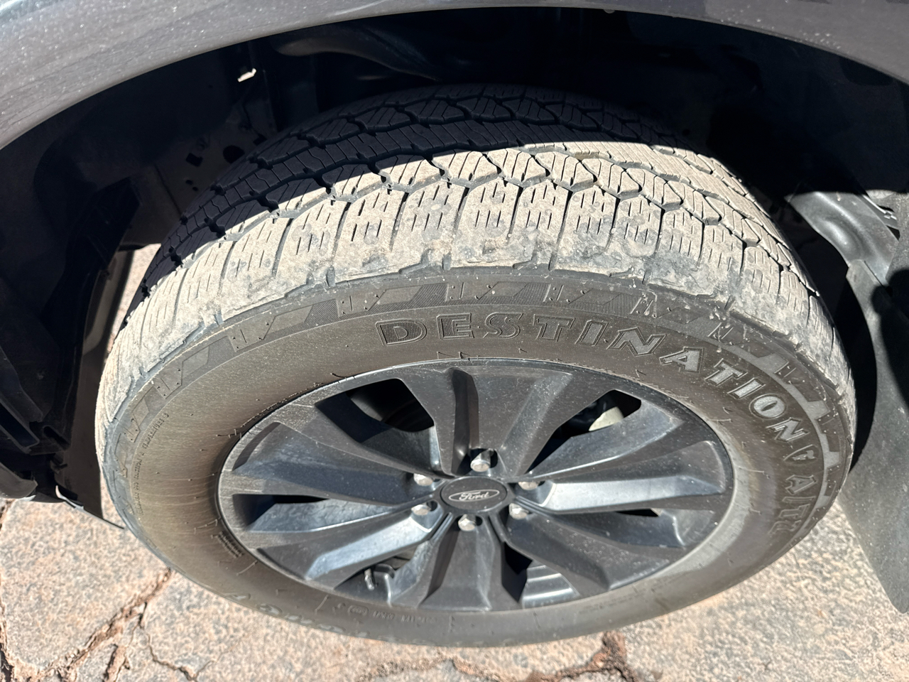 Ford F-150 Lariat 4WD SuperCrew 5.5' Box 2019 Ford F-150 Lariat 4WD SuperCrew 5.5' Box 2019