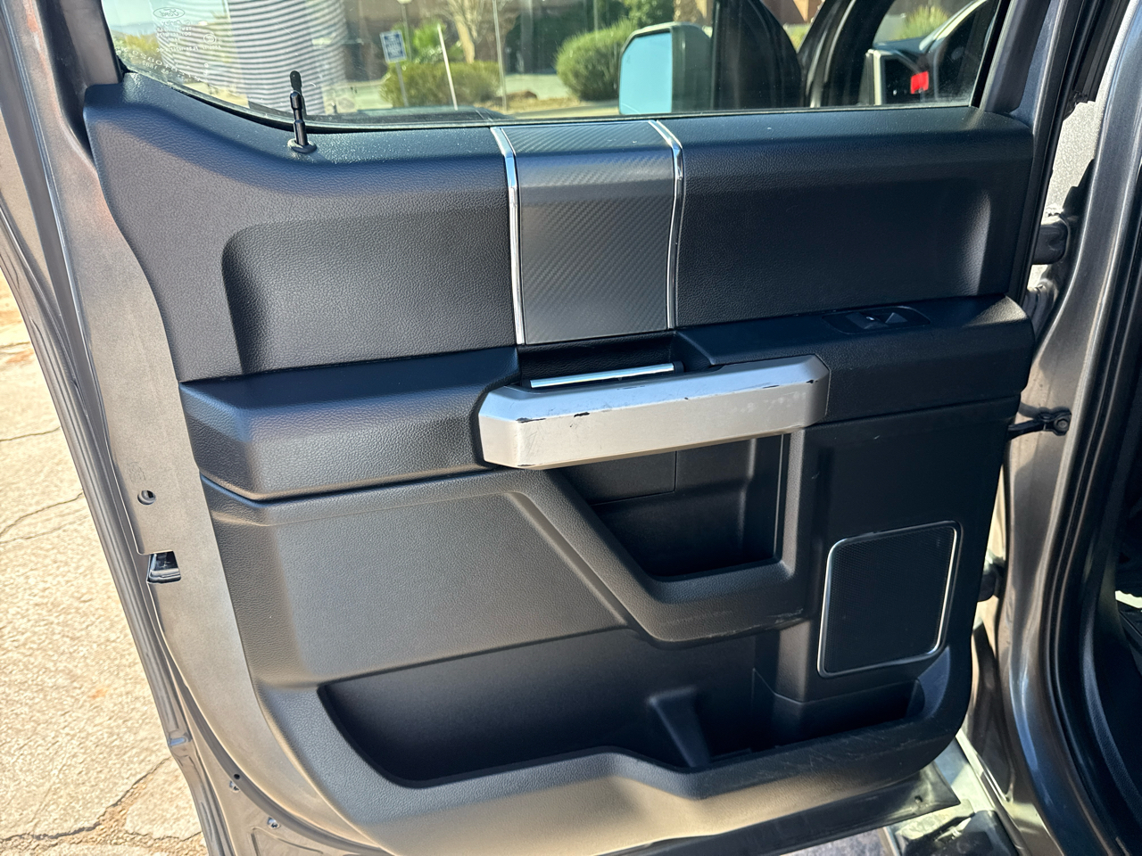 Ford F-150 Lariat 4WD SuperCrew 5.5' Box 2019 Ford F-150 Lariat 4WD SuperCrew 5.5' Box 2019
