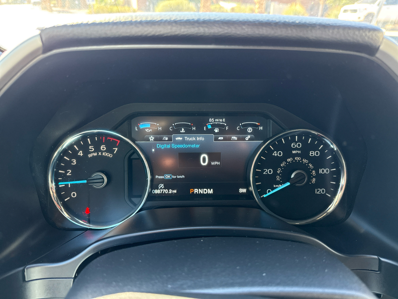 Ford F-150 Lariat 4WD SuperCrew 5.5' Box 2019 Ford F-150 Lariat 4WD SuperCrew 5.5' Box 2019