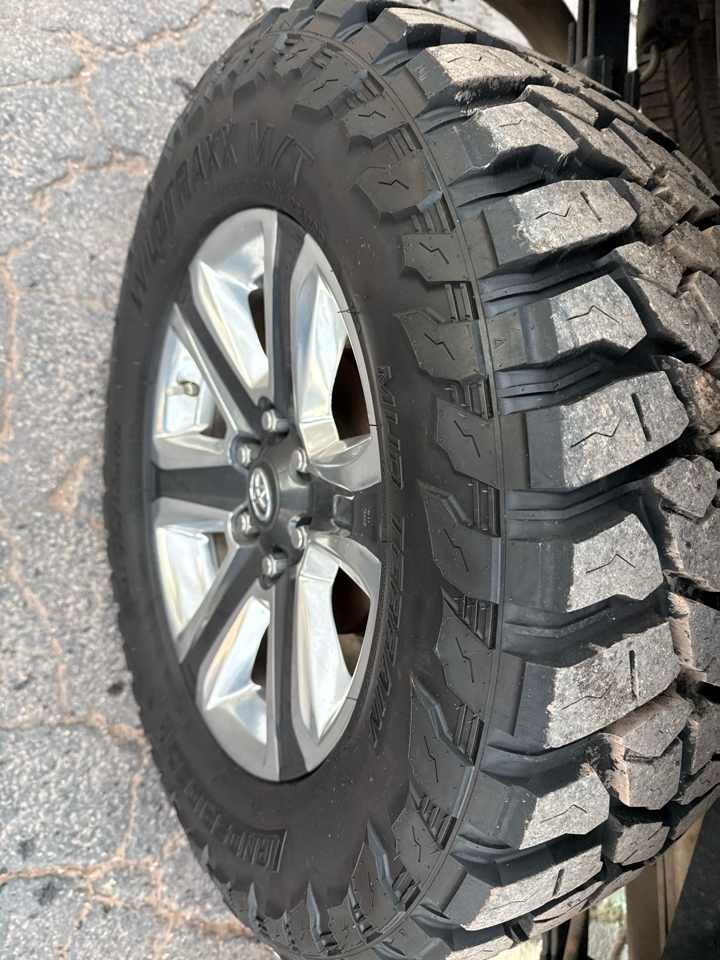 Toyota Tacoma Limited Double Cab V6 6AT 4WD 2016