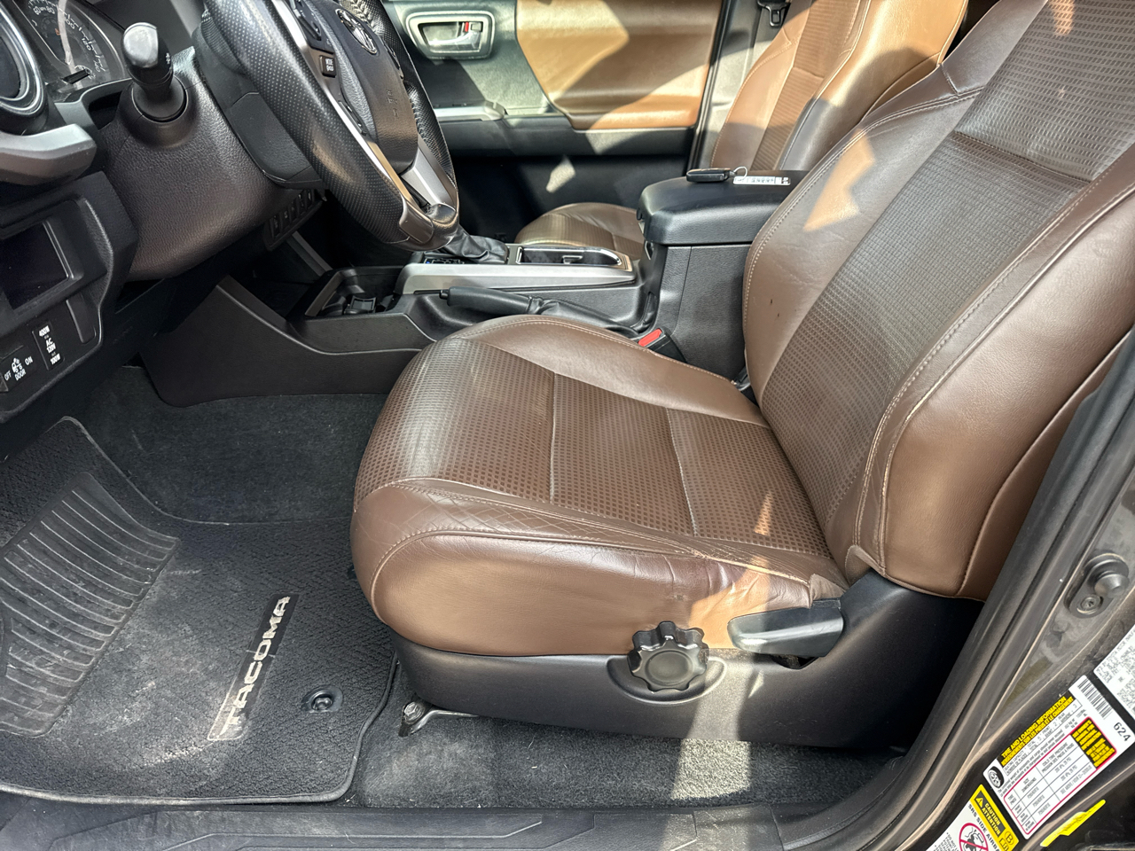 Toyota Tacoma Limited Double Cab V6 6AT 4WD 2016