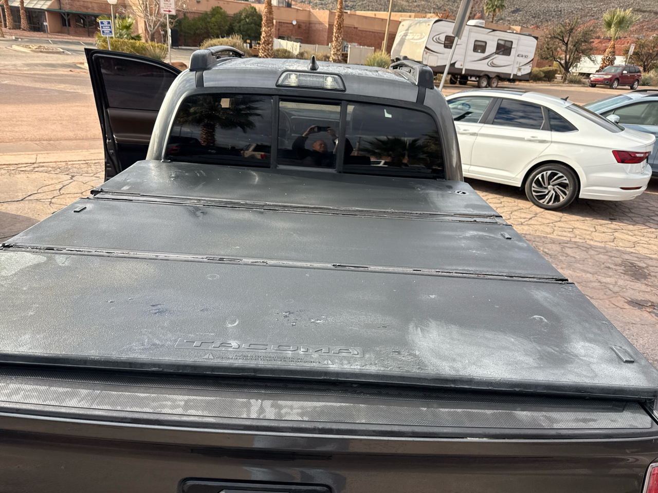 Toyota Tacoma Limited Double Cab V6 6AT 4WD 2016