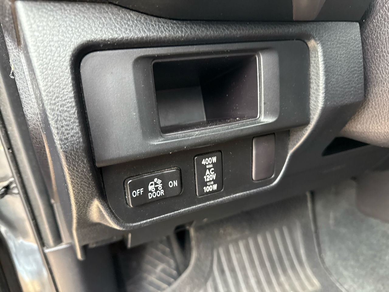 Toyota Tacoma Limited Double Cab V6 6AT 4WD 2016