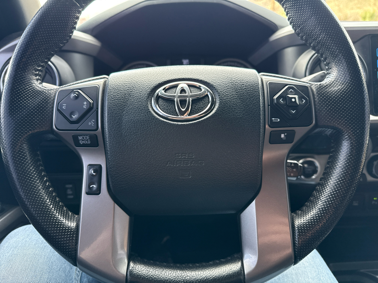 Toyota Tacoma Limited Double Cab V6 6AT 4WD 2016