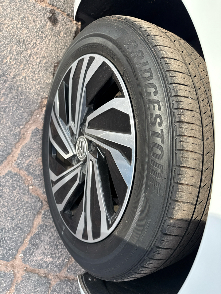 Volkswagen Jetta 1.4T SEL 8A 2020