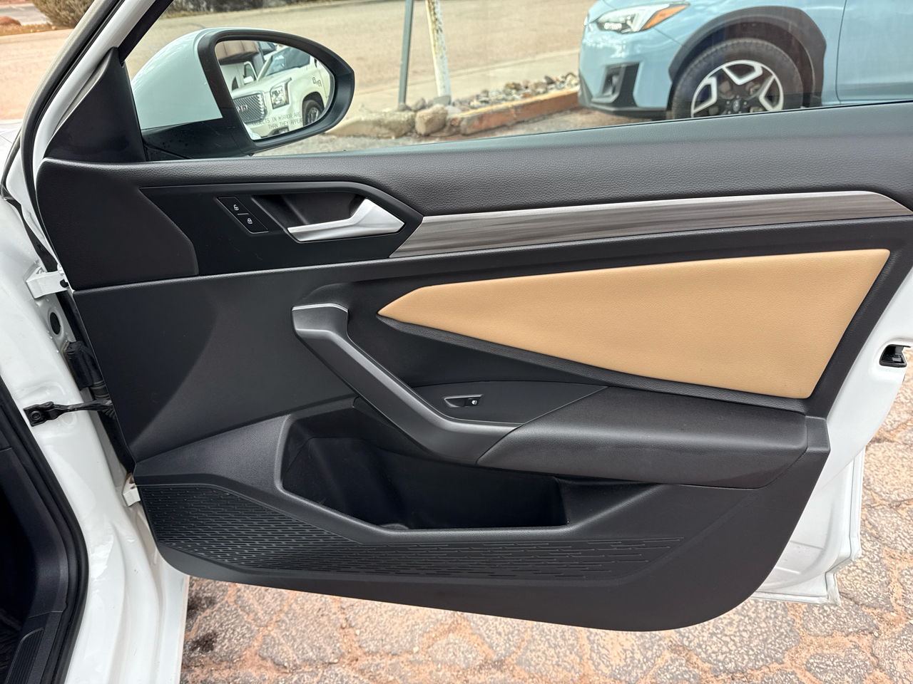 Volkswagen Jetta 1.4T SEL 8A 2020