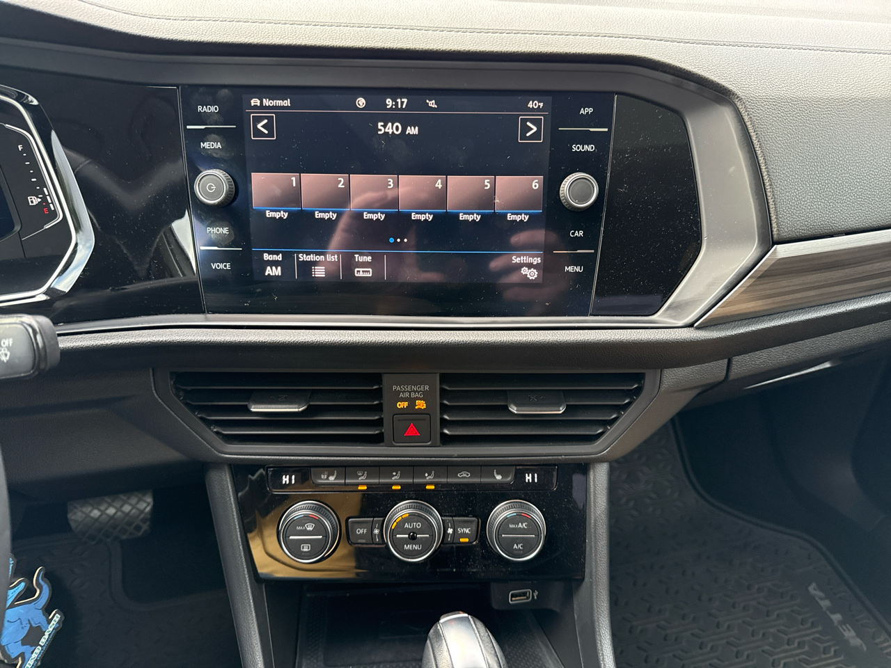 Volkswagen Jetta 1.4T SEL 8A 2020