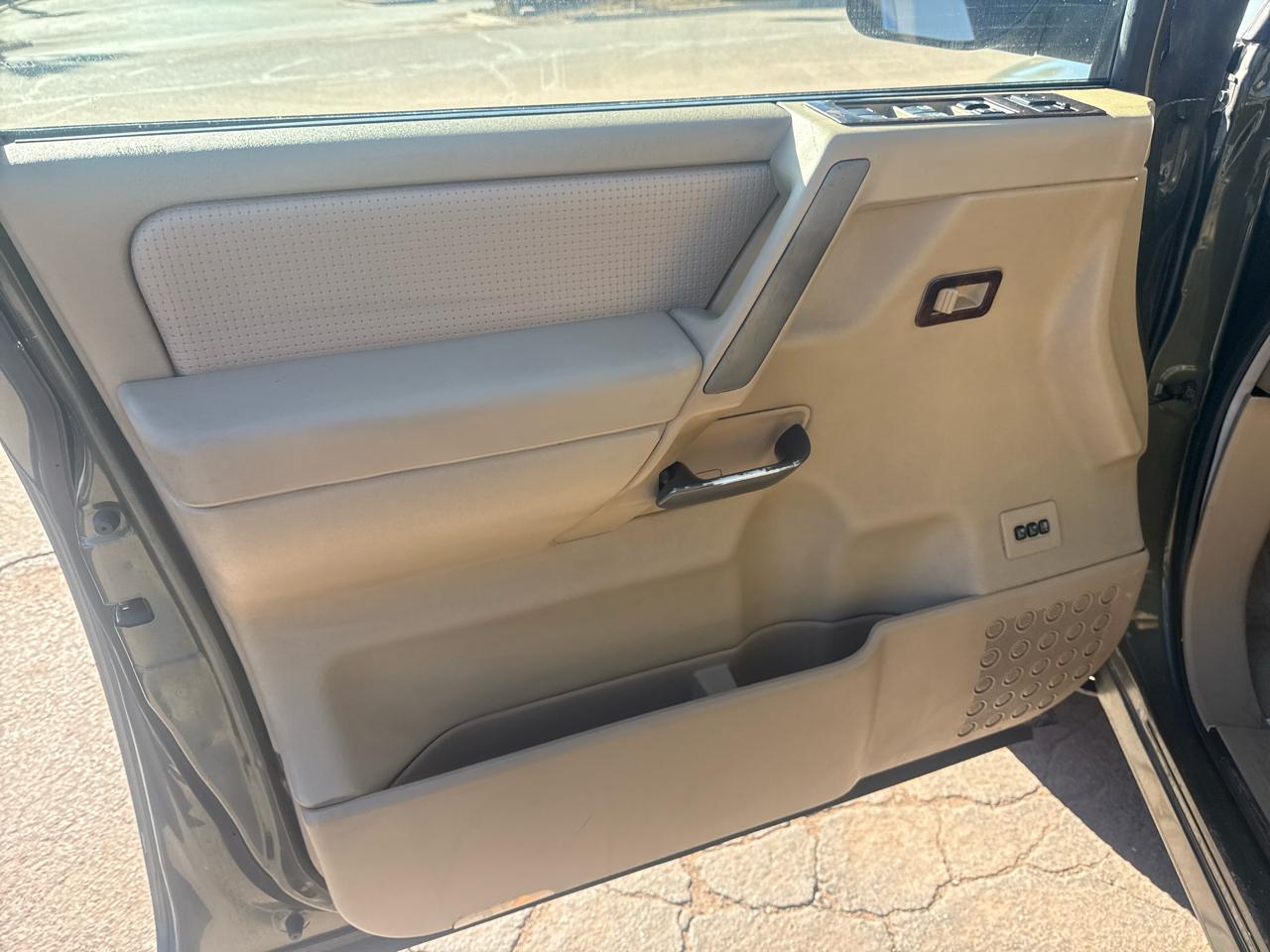 Nissan Armada SE 4WD 2005