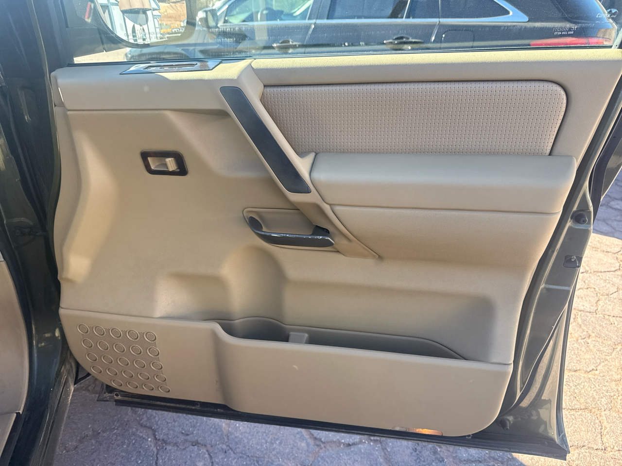 Nissan Armada SE 4WD 2005