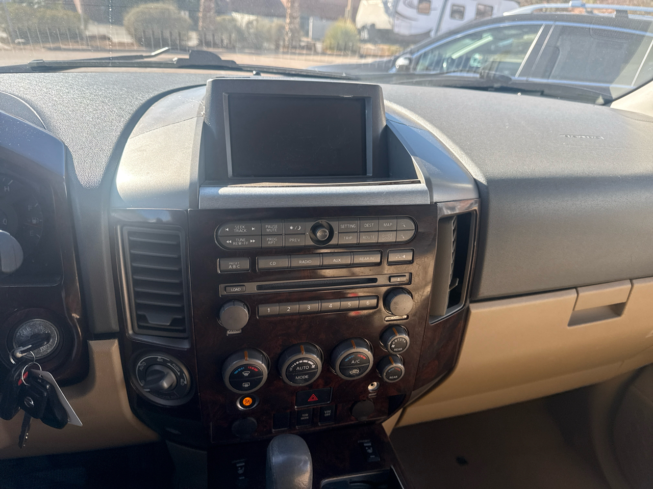 Nissan Armada SE 4WD 2005
