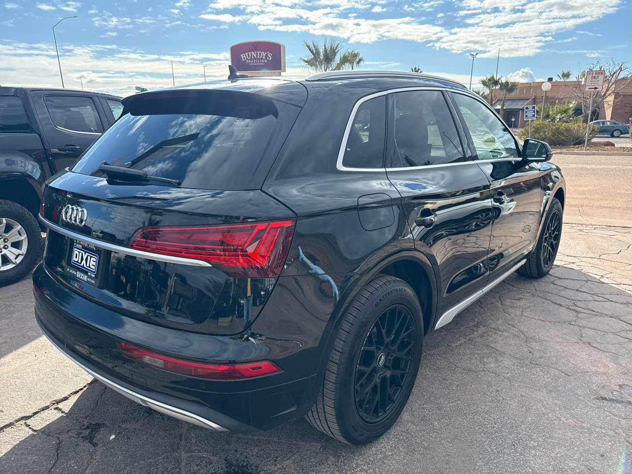 Audi Q5 2.0T Premium quattro 2021