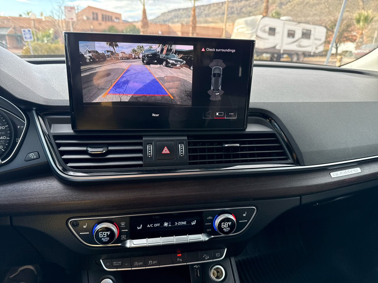 Audi Q5 2.0T Premium quattro 2021