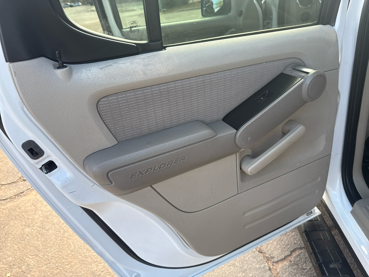 Ford Explorer Sport Trac XLT 4.0L 2WD 2007