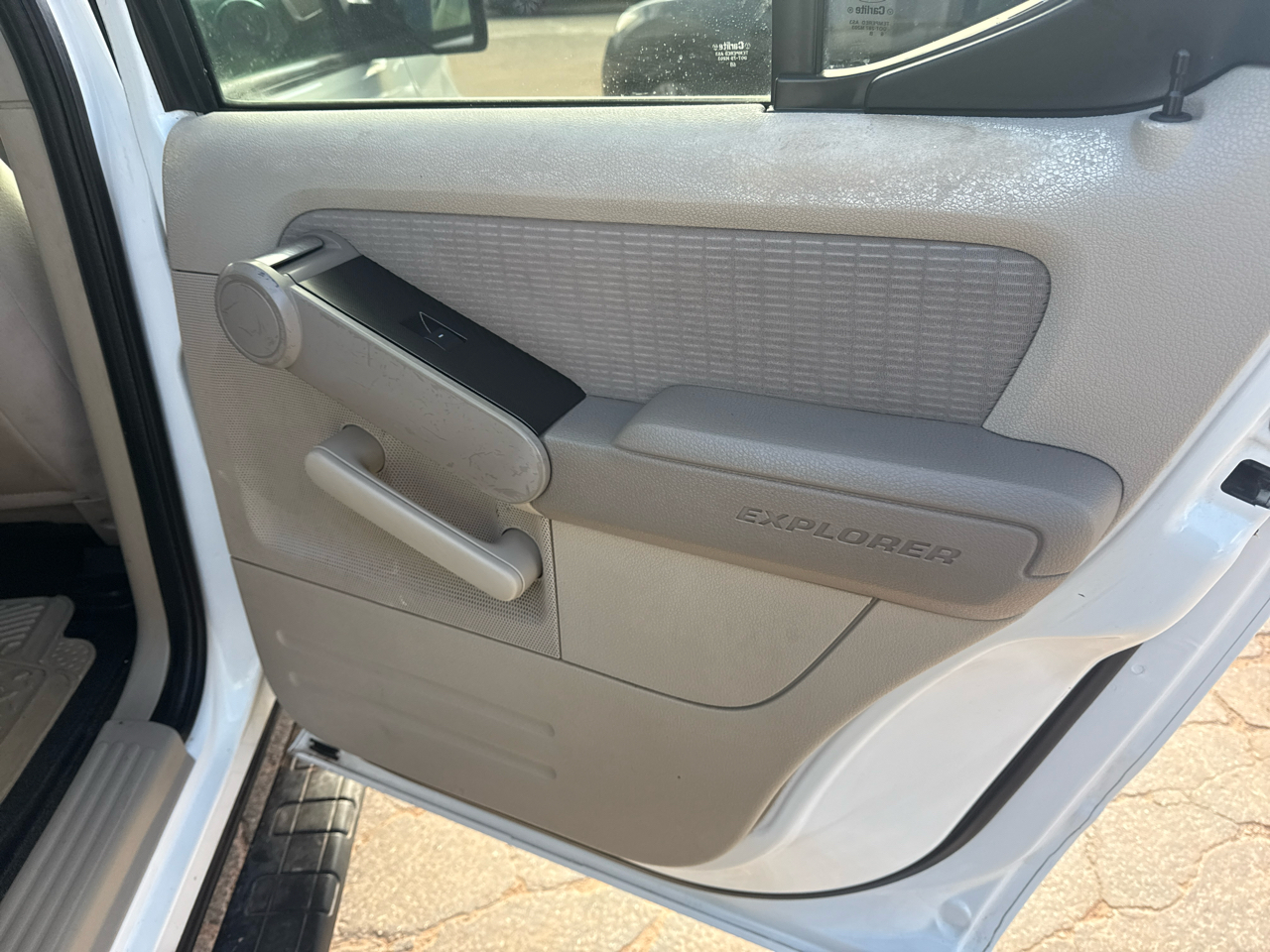 Ford Explorer Sport Trac XLT 4.0L 2WD 2007