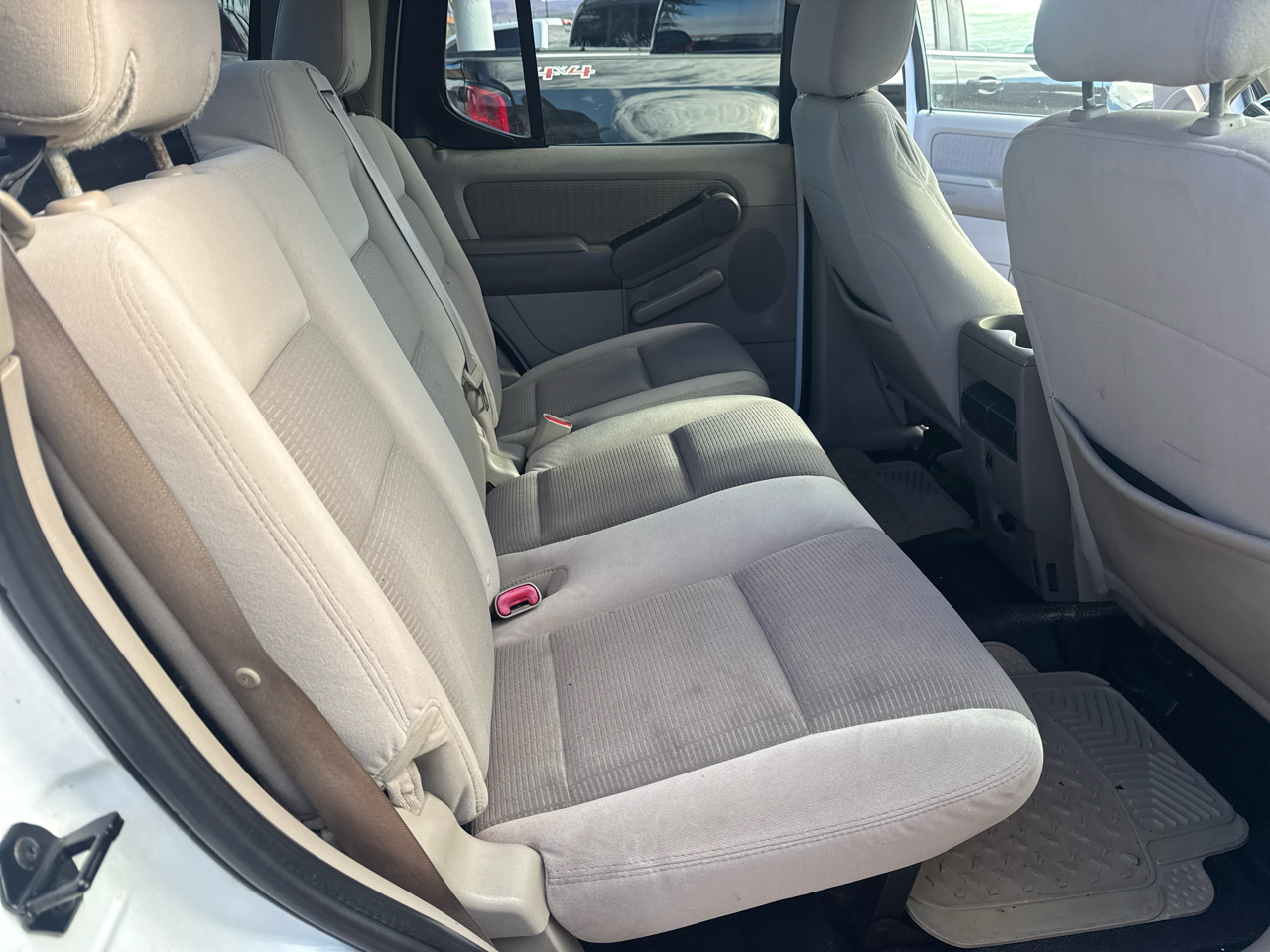 Ford Explorer Sport Trac XLT 4.0L 2WD 2007