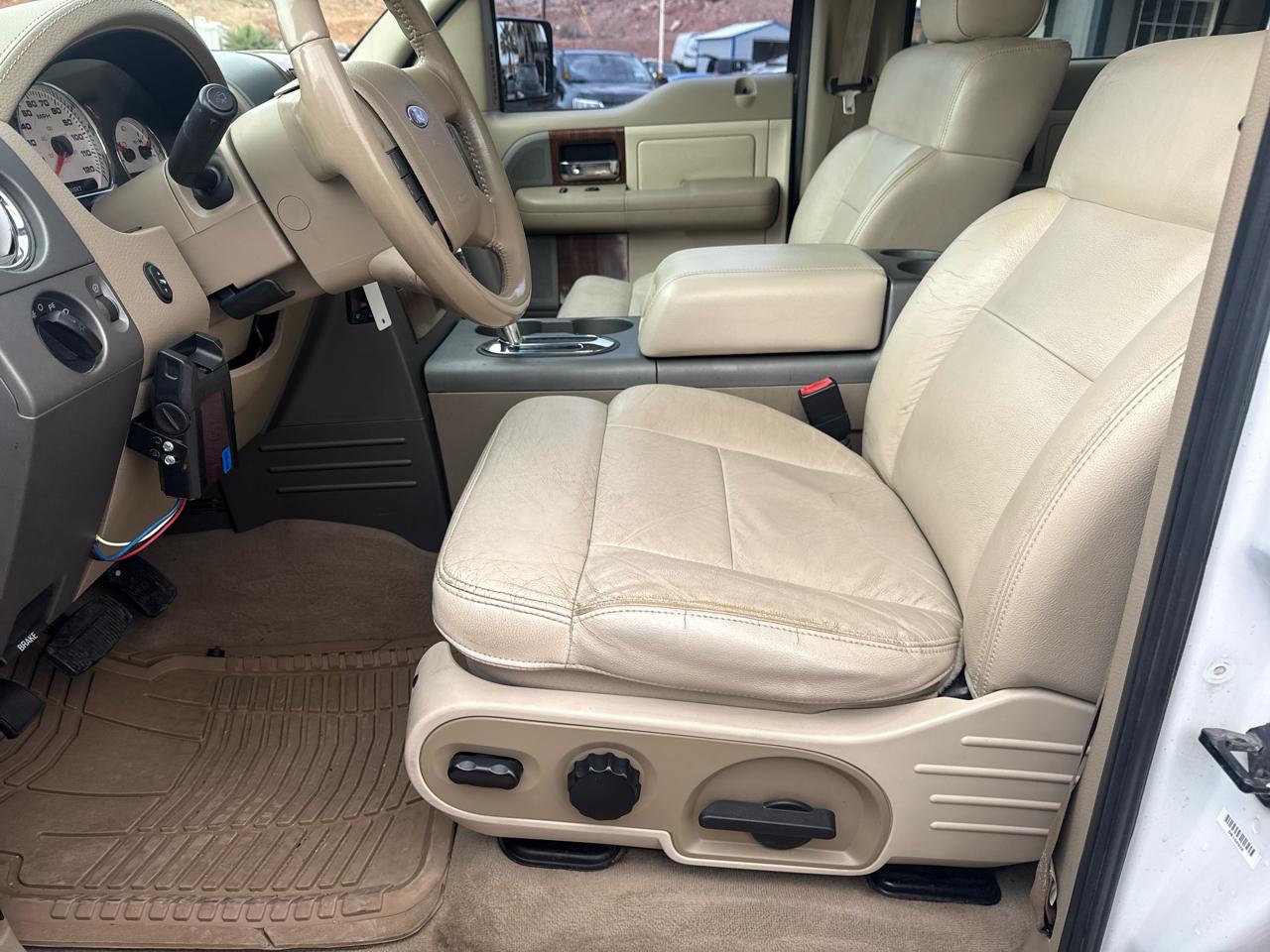 Ford F-150 Lariat SuperCrew 4WD 2004