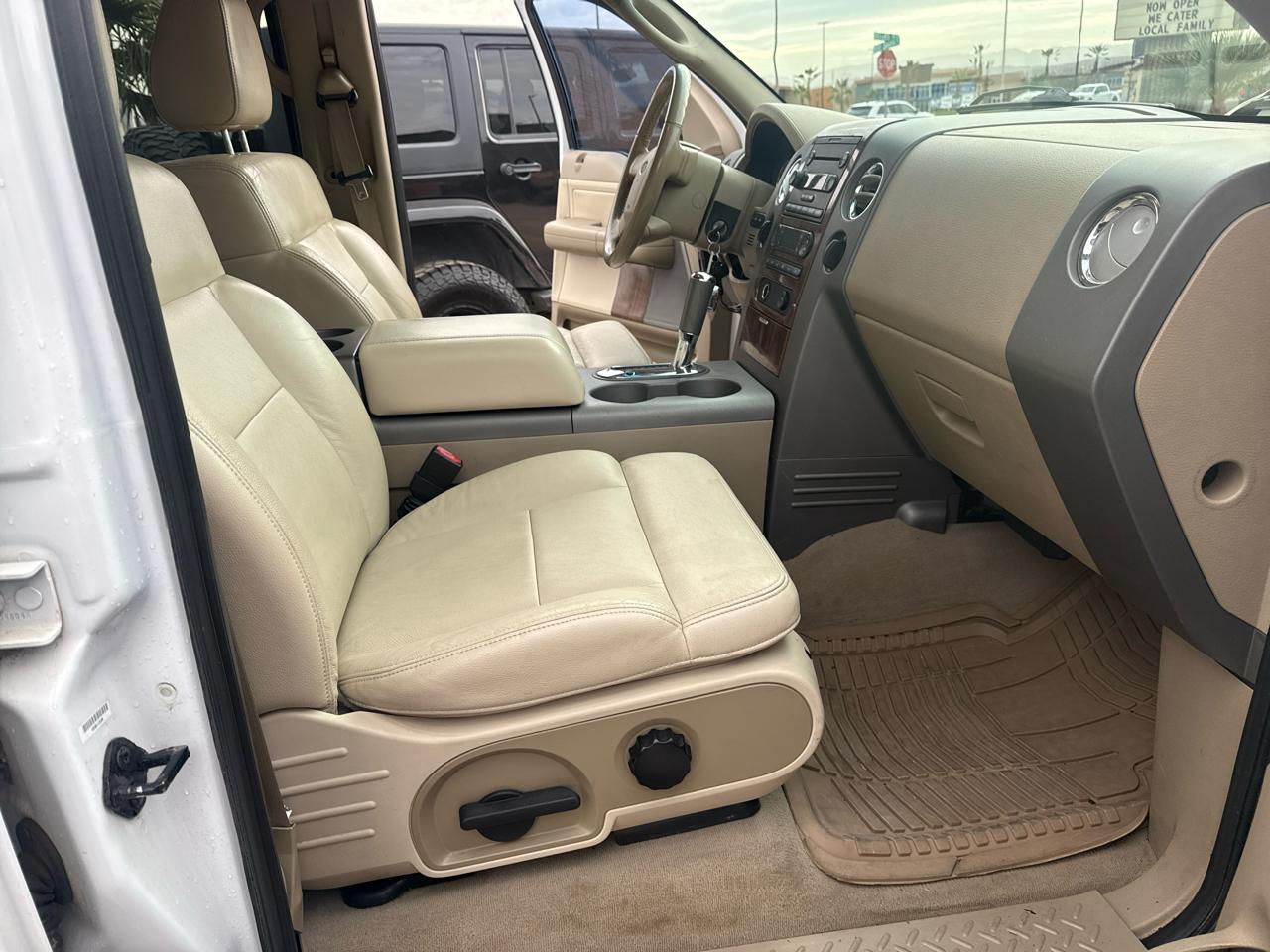 Ford F-150 Lariat SuperCrew 4WD 2004