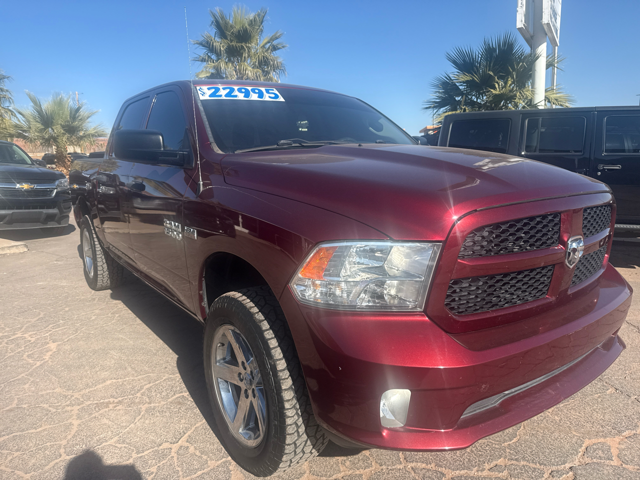2017 RAM 1500 4WD Crew Cab 140.5" Express