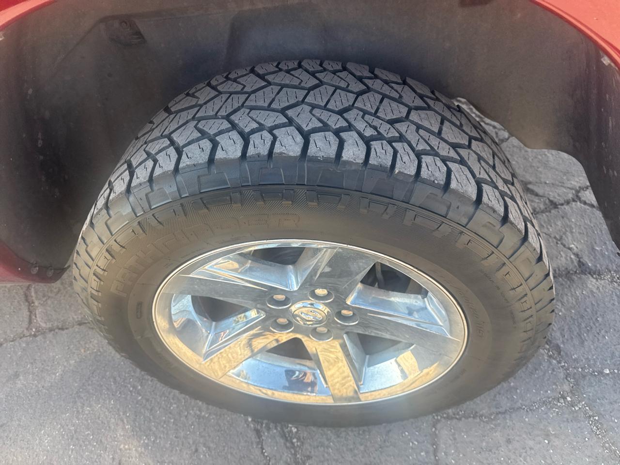 RAM 1500 4WD Crew Cab 140.5" Express 2017