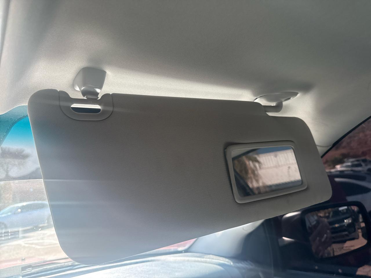 RAM 1500 4WD Crew Cab 140.5" Express 2017