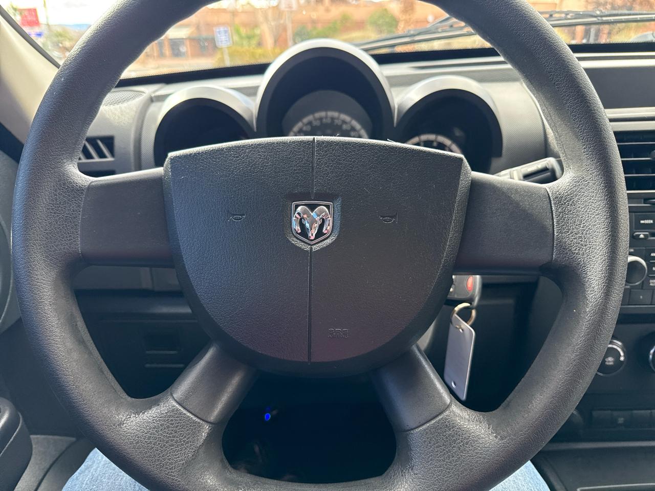 Dodge Nitro SE 2WD 2010