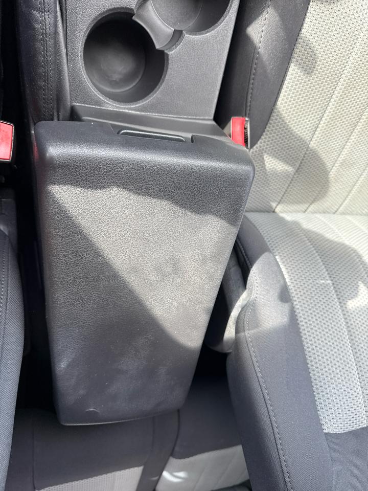 Dodge Nitro SE 2WD 2010